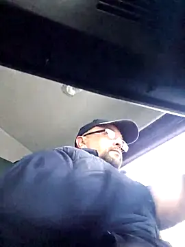 Cristo1982 online show from April 3, 2026, 4:30 am