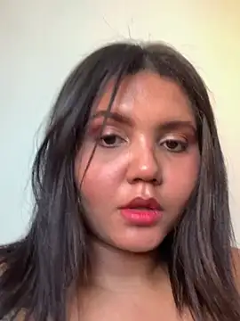 viviboraaaa online show from June 15, 2026, 7:24 pm