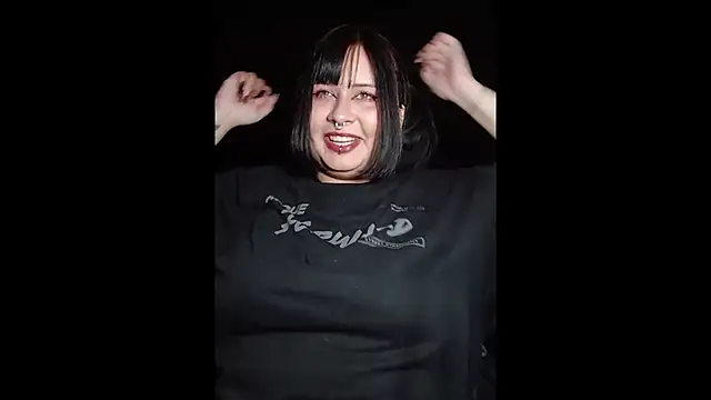 PrincessRaven online show from April 14, 2026, 3:33 am