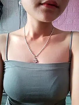 -Cidy- online show from April 17, 2026, 2:03 am