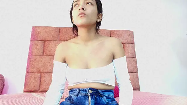 Emily Gross online show from April 14, 2026, 2:55 pm