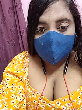 Tami-sonia online show from April 16, 2026, 6:41 pm