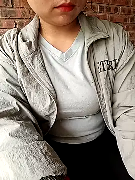 jas-cutle online show from April 17, 2026, 2:47 am