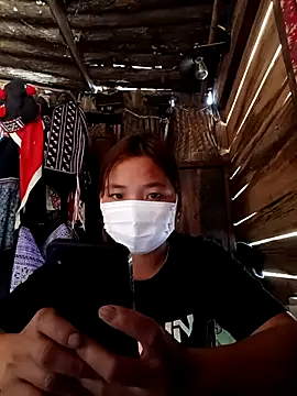 cat-kat online show from April 13, 2026, 4:49 am