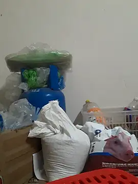 -Bianmi- online show from April 11, 2026, 12:29 am