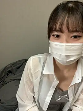 yuki2210 online show from April 1, 2026, 2:35 am