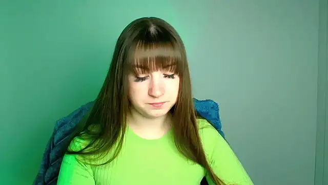 Tiffani Angel online show from April 17, 2026, 5:43 am