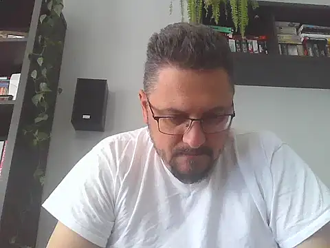 Snapshot of 19cmSlave chatting on May 26, 2026, 9:29 am 19cmSlave online show from May 26, 2026, 9:29 am