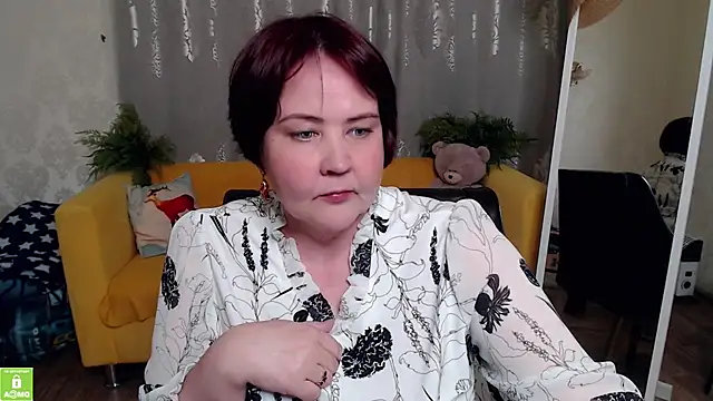Snapshot of QUEEN02030 chatting on May 31, 2026, 6:09 pm QUEEN02030 online show from May 31, 2026, 6:09 pm