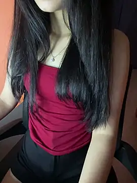 Annie nii online show from April 10, 2026, 9:11 pm