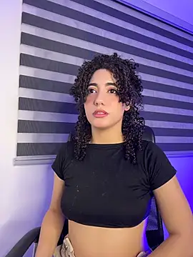 Odett Khastoff online show from April 15, 2026, 5:13 am