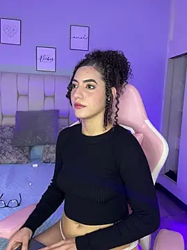 Odett Khastoff online show from April 11, 2026, 7:45 am