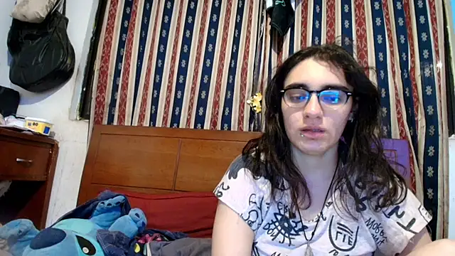 Snapshot of Ellaa_honey chatting on May 31, 2026, 3:23 am Ellaa honey online show from May 31, 2026, 3:23 am