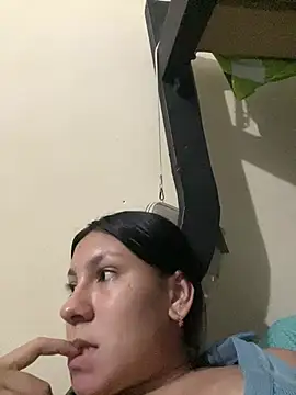 Snapshot of karo_cute chatting on July 17, 2026, 9:23 pm karo cute online show from July 17, 2026, 9:23 pm
