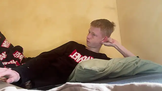 dreamy devi1 online show from April 4, 2026, 10:33 am