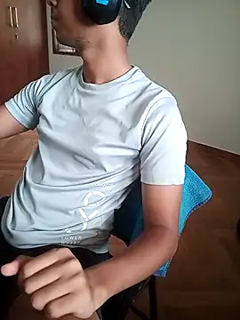 letsplaygame online show from April 11, 2026, 6:43 am