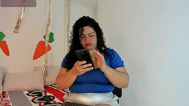 AuraDush online show from April 8, 2026, 11:44 am