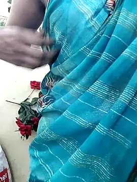 BlushingBunny  online show from April 5, 2026, 5:41 pm