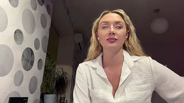 Annycute666 online show from April 10, 2026, 4:14 pm