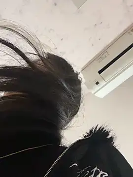 Zbnmji online show from April 17, 2026, 10:40 am