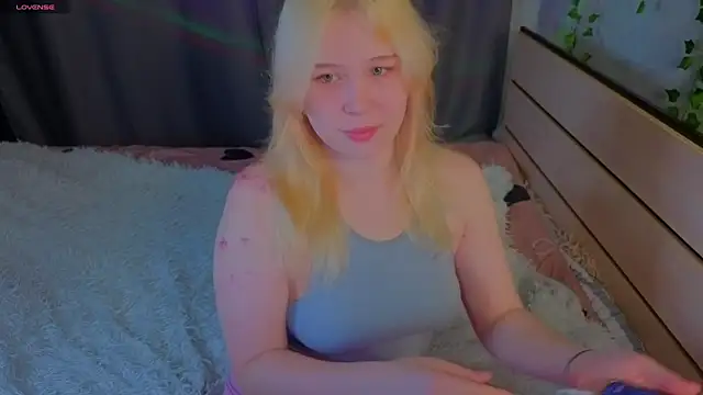 Snapshot of unburnedgirl chatting on July 21, 2026, 3:46 pm unburnedgirl online show from July 21, 2026, 3:46 pm