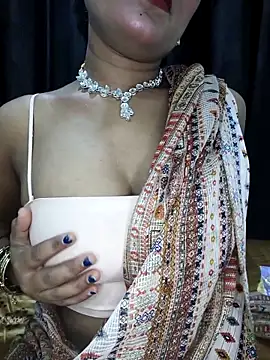 Piyu x online show from April 15, 2026, 6:01 pm