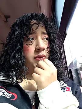 bella swwan  online show from April 5, 2026, 1:18 pm