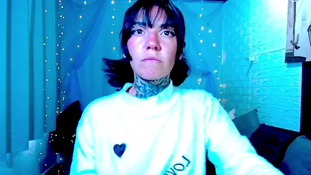 LannieGonzales online show from March 31, 2026, 8:00 pm