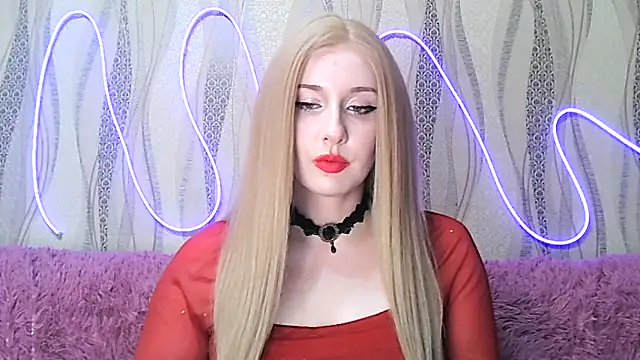 MissRoseSweet online show from April 17, 2026, 8:44 pm