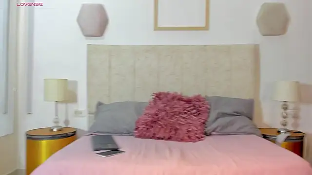  blowsex  online show from April 7, 2026, 1:13 pm