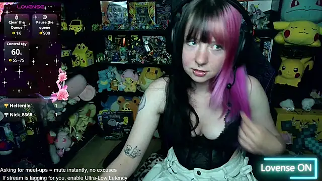 Snapshot of CutieTracer chatting on June 6, 2026, 8:36 pm CutieTracer online show from June 6, 2026, 8:36 pm