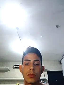 Snapshot of flaquitohot_20 chatting on March 31, 2026, 1:07 am flaquitohot 20 online show from March 31, 2026, 1:07 am