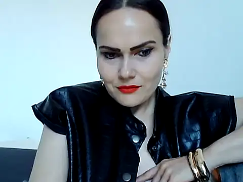Kin Kueen online show from May 27, 2026, 10:22 am