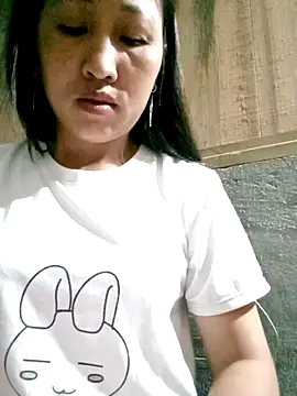 Lisa-aa online show from April 3, 2026, 10:05 pm