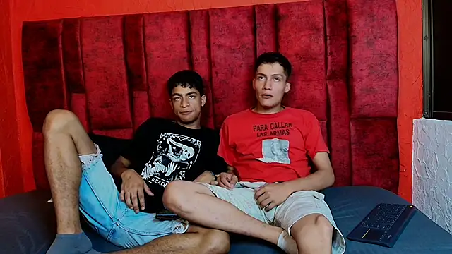 LuckandSamuel online show from April 17, 2026, 2:36 am