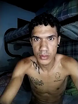 Athenas 23CM online show from April 18, 2026, 4:04 am