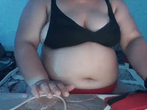 First sexywoman online show from April 7, 2026, 4:20 pm