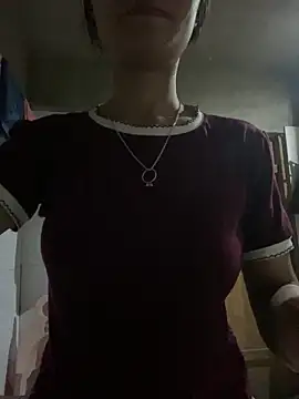 Elisa-a online show from April 7, 2026, 11:06 pm