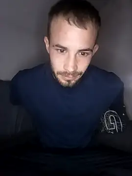 Fabika15 online show from April 8, 2026, 7:26 pm