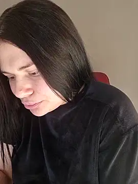 AliceX69 online show from April 6, 2026, 3:57 pm