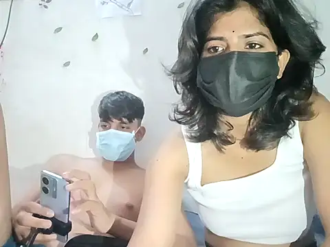 rubisassy14 online show from April 7, 2026, 8:27 am