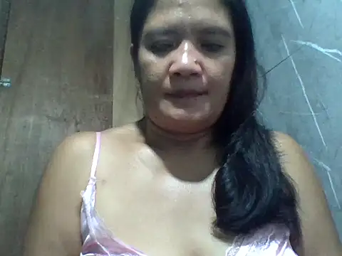 Snapshot of PinayZaira chatting on July 12, 2026, 4:52 pm PinayZaira online show from July 12, 2026, 4:52 pm