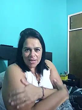 lucianamorocha online show from April 27, 2026, 10:46 am