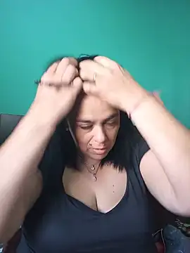 Snapshot of lucianamorocha chatting on June 23, 2026, 3:32 pm lucianamorocha online show from June 23, 2026, 3:32 pm