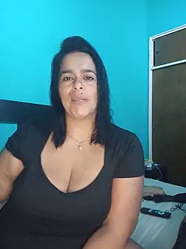 Snapshot of lucianamorocha chatting on June 9, 2026, 2:18 pm lucianamorocha online show from June 9, 2026, 2:18 pm
