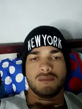 Nicolas Moncadas online show from April 14, 2026, 11:59 am