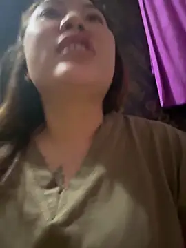 Lina-Naughty online show from April 10, 2026, 2:24 pm