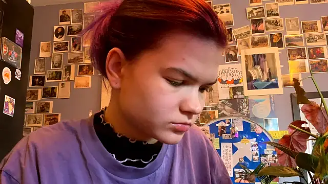 DarylLarrow online show from April 6, 2026, 9:21 am