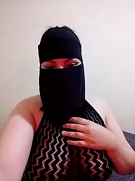 Queen Lola online show from April 9, 2026, 1:28 pm