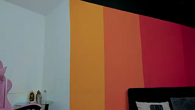 Rowan Cley online show from April 16, 2026, 9:39 pm